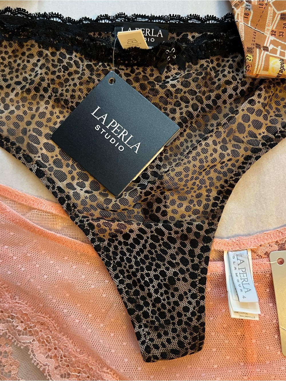 La Perla Women’s Lace & Mesh bikinis, and thongs - 4 pair NEW X small 27/28in - Picture 4 of 16